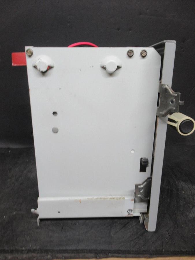 Used CUTLER HAMMER MOTOR STARTER CONTROL BUCKET 2100 12" NEMA SIZE 1 A200M1CACP 7 AMP