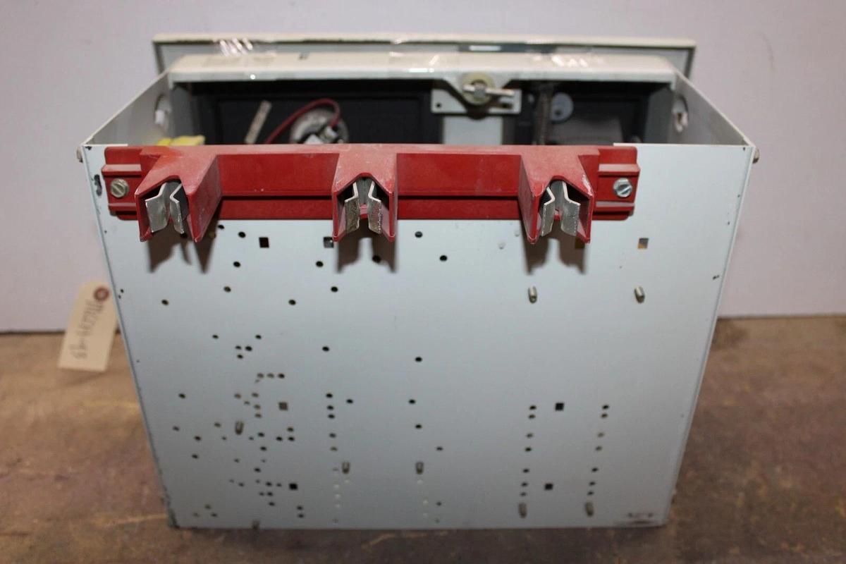 Used CUTLER HAMMER MCC STARTER BUCKET 2100 FREEDOM 12" CL75250-6 60 AMP SIZE 2