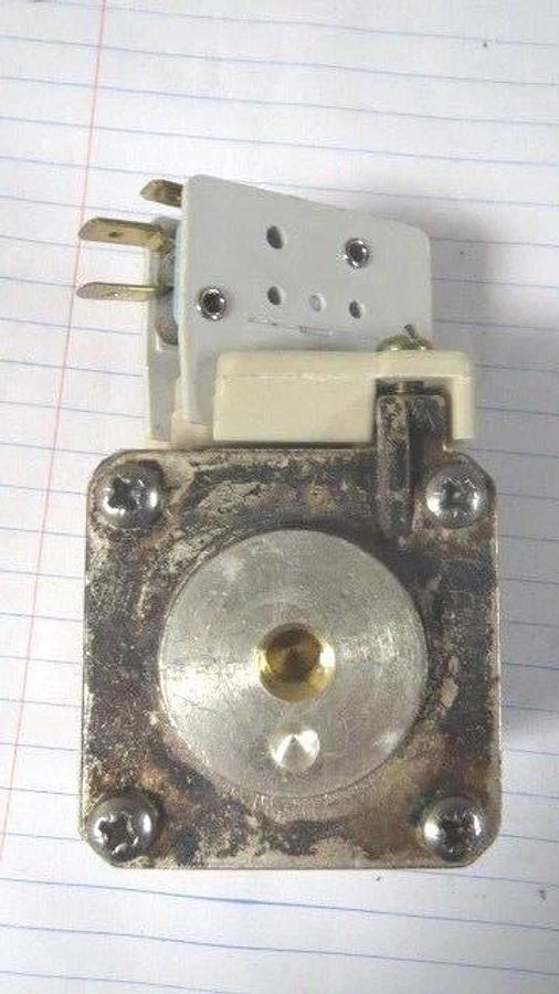 Used FERRAZ PROTISTOR MODEL S101608CF00 -- 700 AMP 700 VAC WITH 2 AMP MICROSWITCH