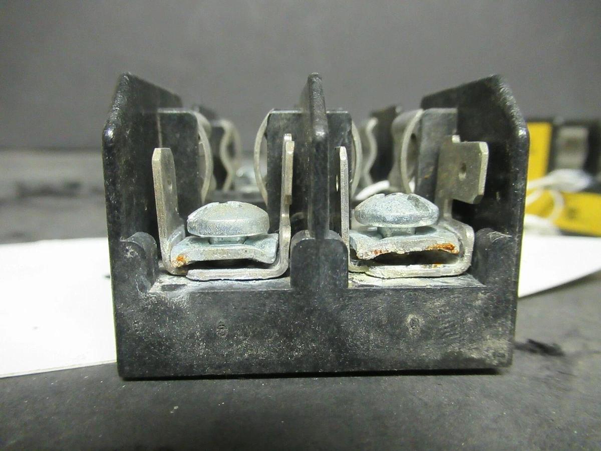 Used LOT OF 2 BUSSMAN FUSE HOLDER BM6032 FOR 30 AMP 600 V FUSES **WARRANTY**