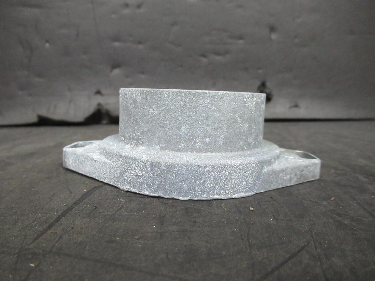NEW SURPLUS SQUARE D INTERCHANGEABLE RAINTIGHT HUB B-200 SER. 2 **WARRANTY**