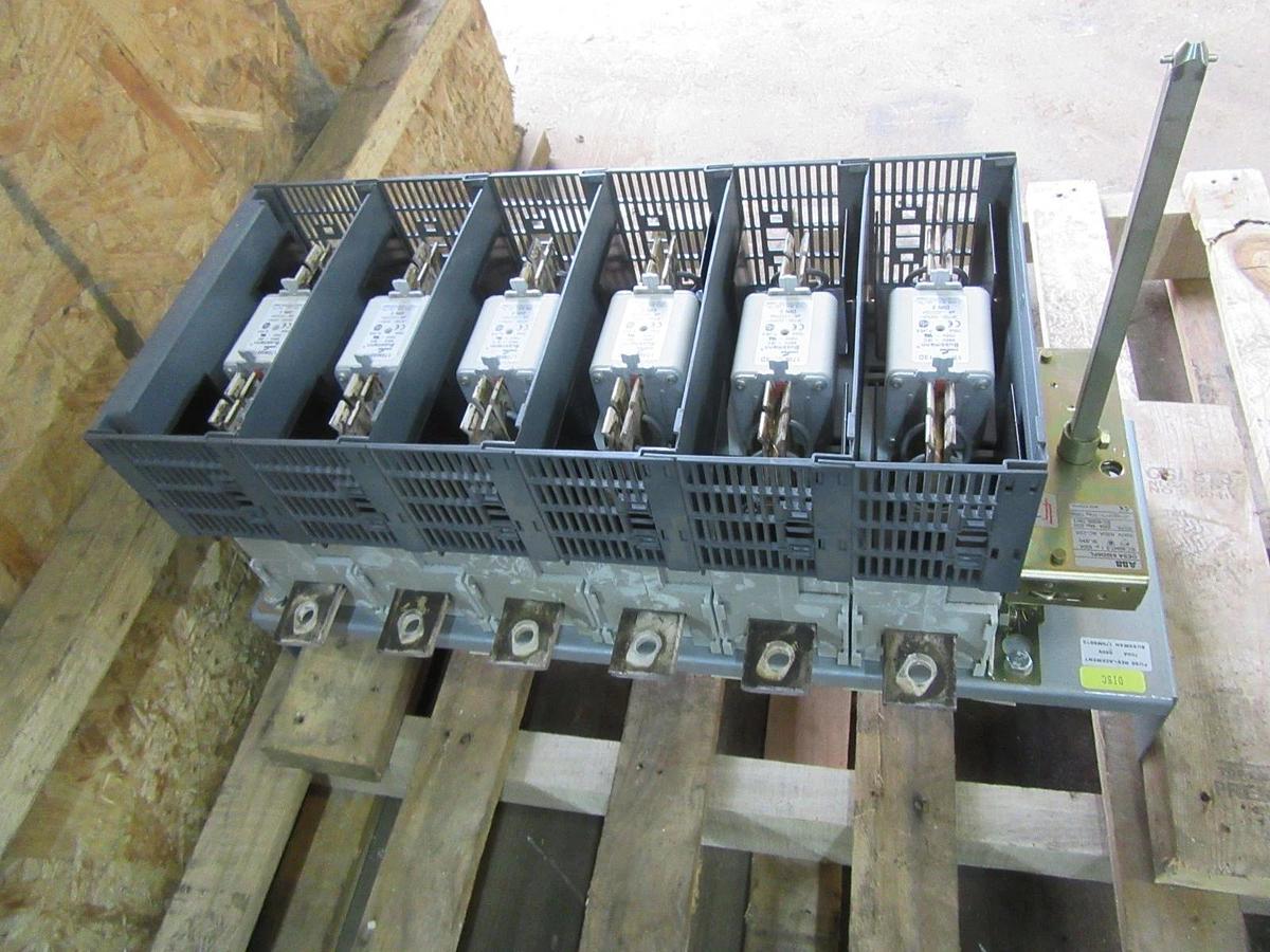 Used ABB DISCONNECT SWITCH OESA-630D6PL 630 AMP 690 VOLT 60 WATT W/ 170M5813D FUSES