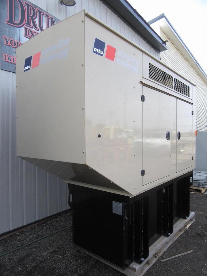 Used 50 KW DIESEL GENERATOR MTU 120/240 V  JOHN DEERE SOUND ENCLOSED 355 HRS  VIDEO