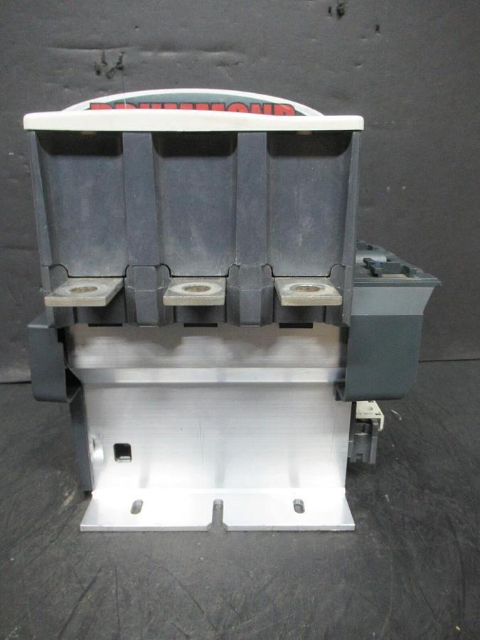 Used SCHNEIDER ELECTRIC CONTACTOR LC1F330 600 VAC 250 HP 400 AMP 3-PHASE 3-POLE