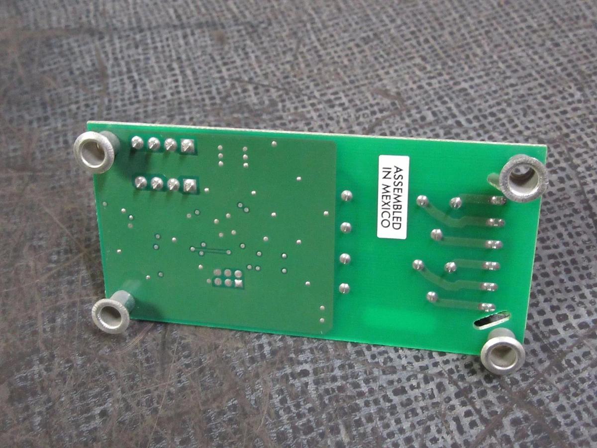 Used TRANE UCP3 DUAL RELAY OUTPUT MODEL/REVISION: 6400-1106-03 REV C CIRCUIT BOARD