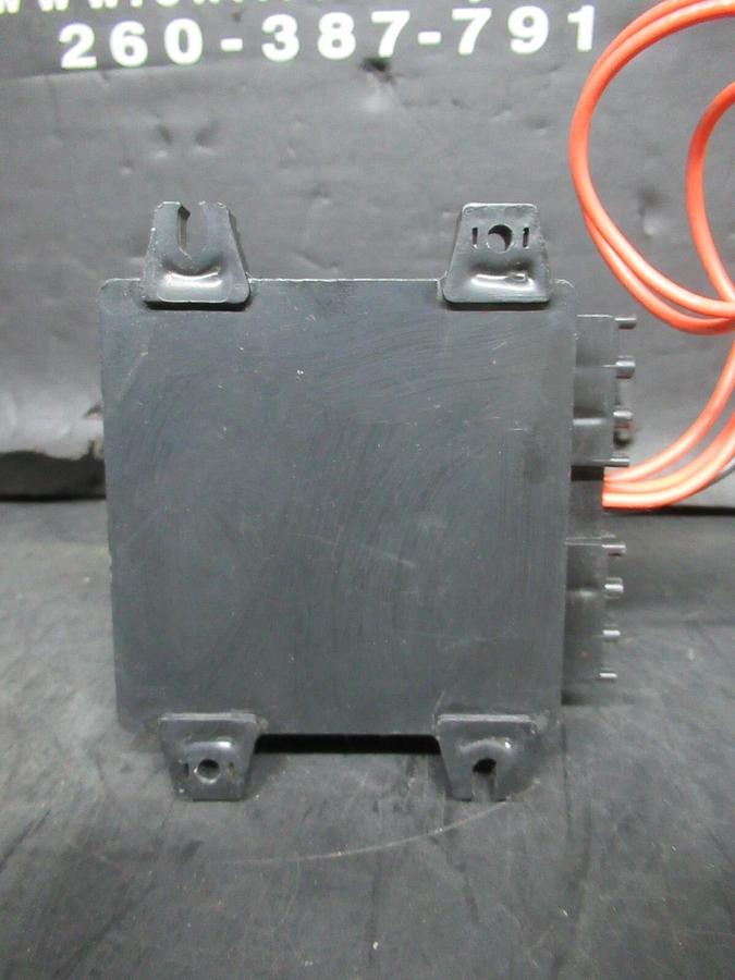 Used ROBERTSHAW GARD PAK II CNT137T1 REV. 10 MP33-2004 300 VA @ 120 VAC