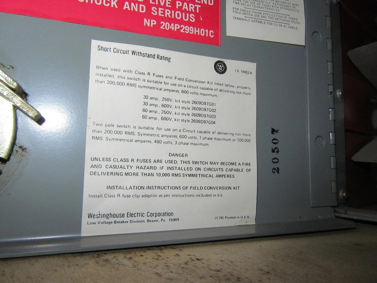 Used WETINGHOUSE FUSE PANELBOARD SWITCH  FDPT3611R 30 AMP 600 VAC 20 HP 3-POLE