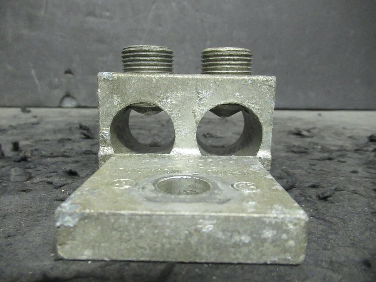 Used (3) QTY ILSCO D-899 2 (DOUBLE) BARREL MECHANICAL CONNECTOR LUG TAPS 600MCM - 2