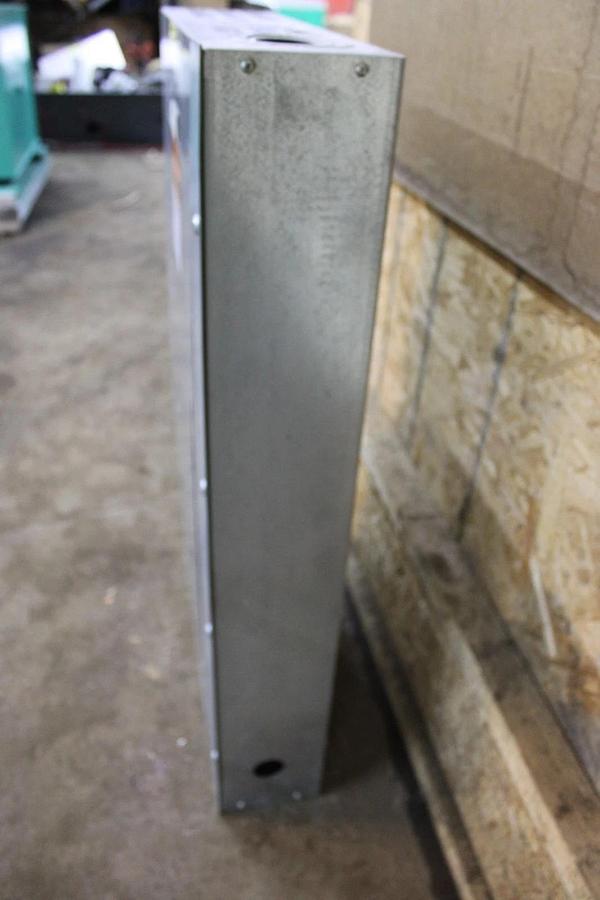 Used SQUARE D TYPE 1 NF MAIN SERVICE PANEL 12106793820100001 125 AMP 30-SLOT 240V