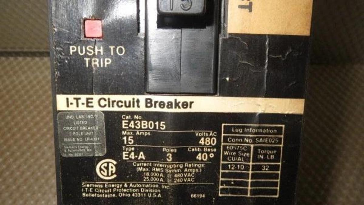 Used ITE SIEMENS BREAKER 15 AMP 480 VAC 3 POLE MODEL E43B015 **WARRANTY INCLUDED**