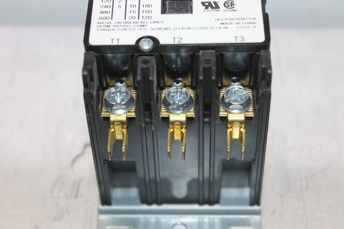 Used TRANE CONTACTOR CTR02580 HCCY3XT02AT318 30 AMP 600 VAC 3-POLE 3-PHASE