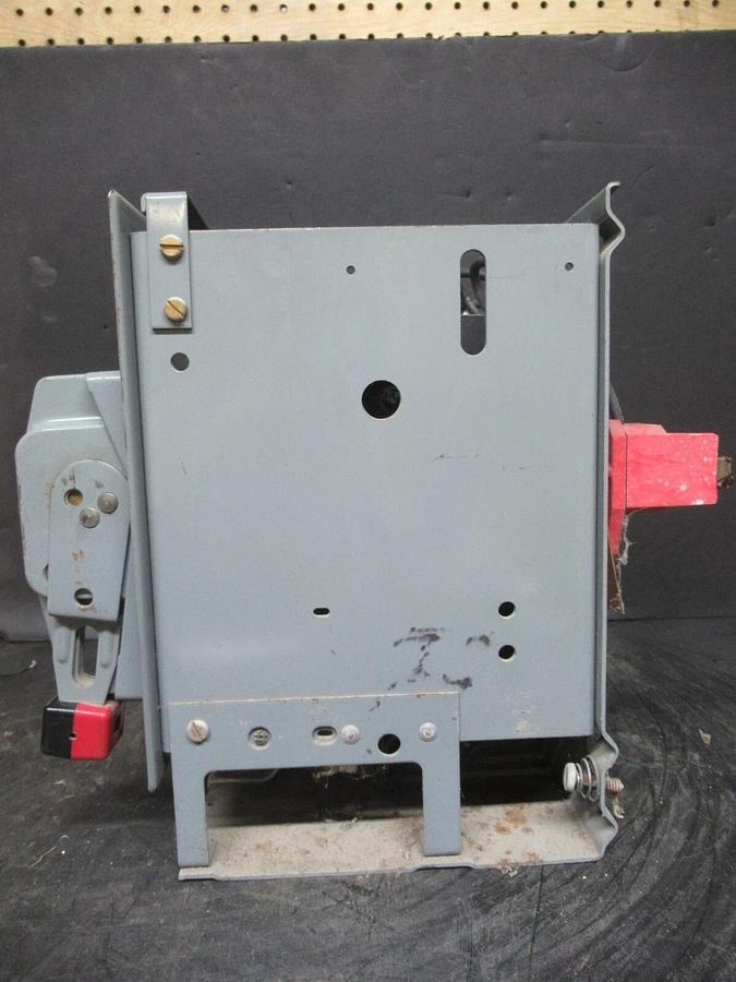 Used SQUARE D MCC MOTOR CONTROL STARTER 12" MODEL 4 W/ 8536SCO3 STARTER NEMA 1 12 AMP