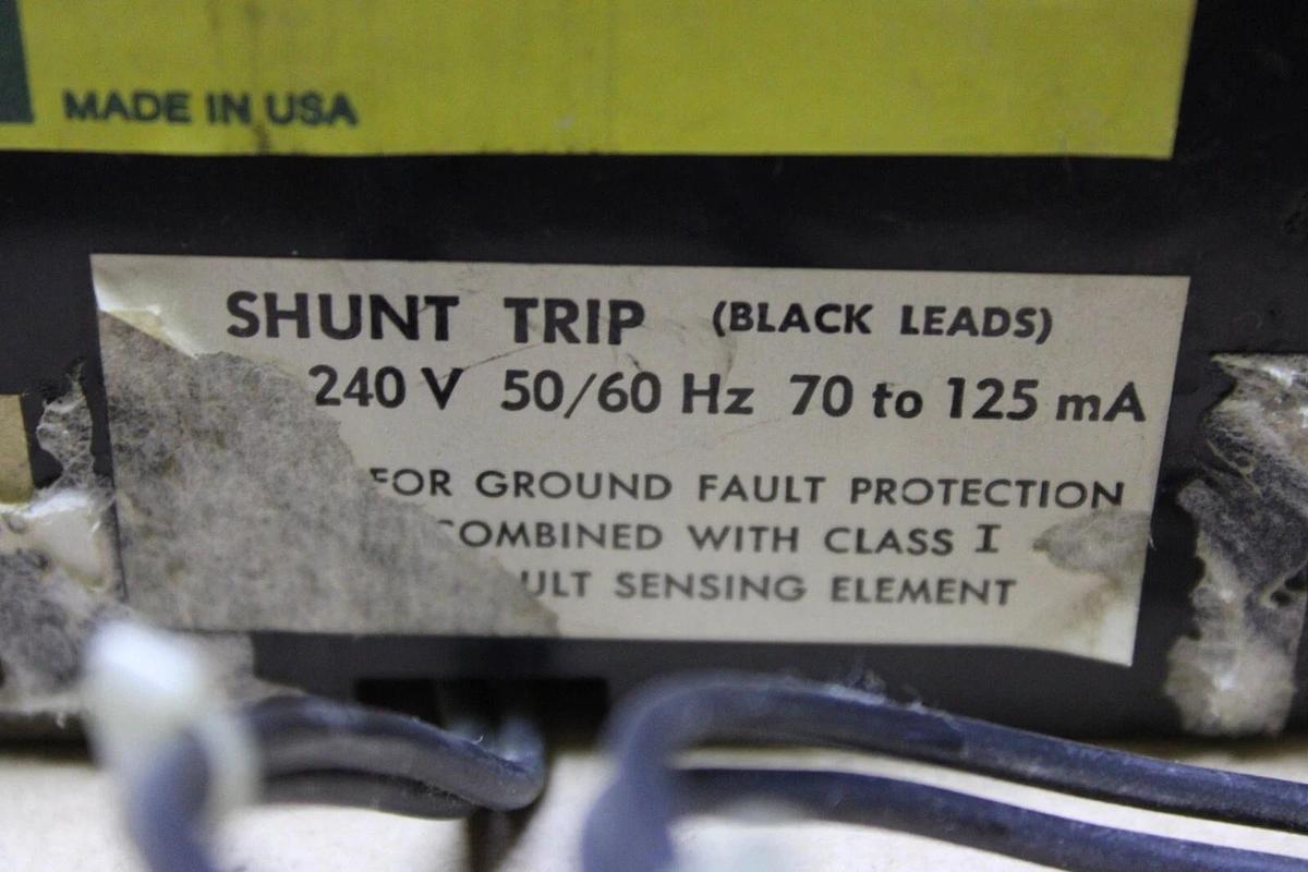 Used SQUARE D CIRCUIT BREAKER KAL361251380 125 AMP 600V 3-POLE W/ AUXILIARY & SHUNT