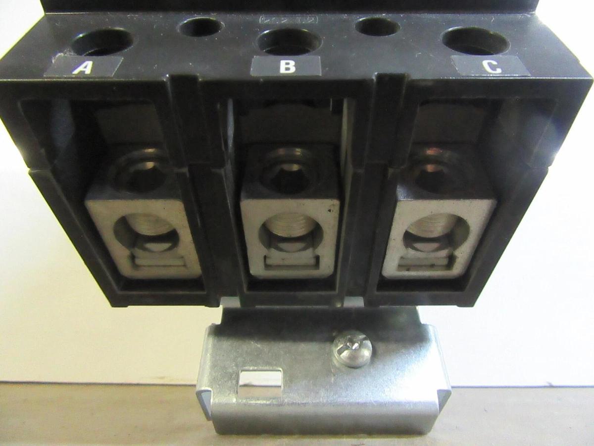 Used SQUARE D I-LINE CIRCUIT BREAKER QDA32125 125 AMP 3-POLE 240 VOLT **WARRANTY**
