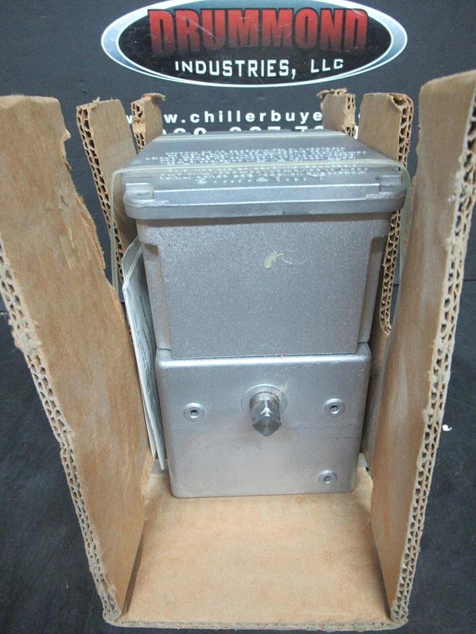HONEYWELL ACUATOR MOTOR MODUTROL IV M7384A1011 24 VOLT 97-4257 REV. B *NEW SUR+*