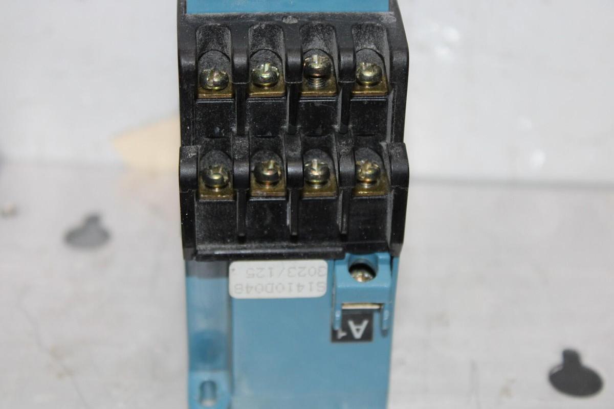 Used KRAUS & NAIMER CONTACTOR S14 103023 16 AMP 600 VAC 3-PHASE 5 HP COIL: 48VDC