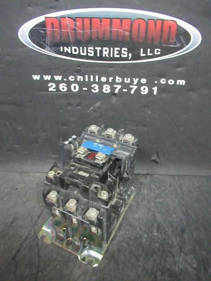 Used ALLEN BRADLEY NEMA 1 CONTACTOR 500F-BOD93 27 AMP 600 VAC 10 HP W/ 599-K04