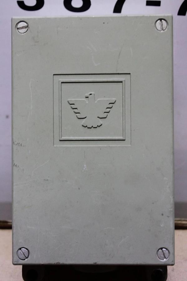 Used EAGLE SIGNAL TIME DELAY PHOTOELECTRIC CONTROL MF-10 MF-30 **WARRANTY**