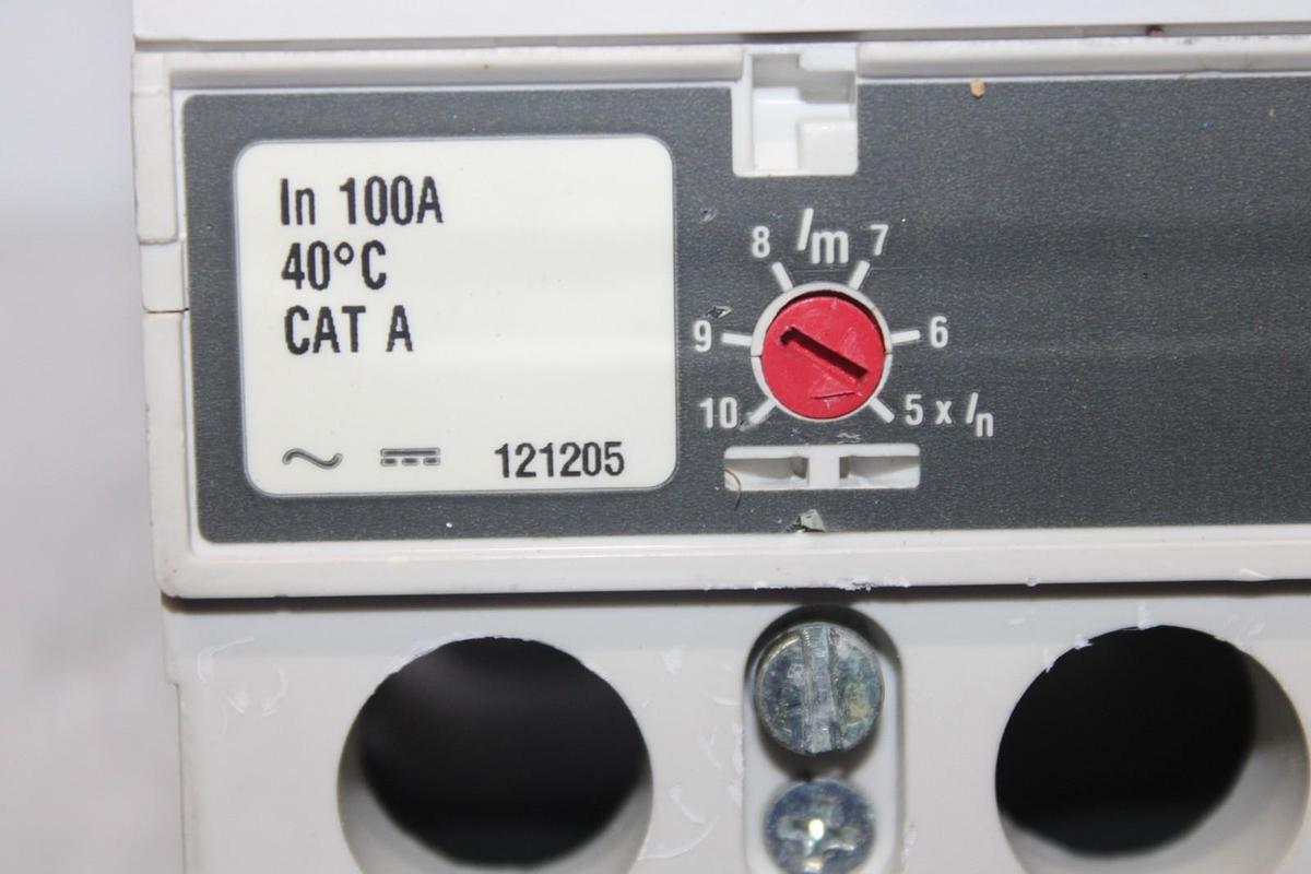 Used EATON DC CIRCUIT BREAKER JGEDC3250NN 250 AMP 3-POLE 600 VDC **WARRANTY**
