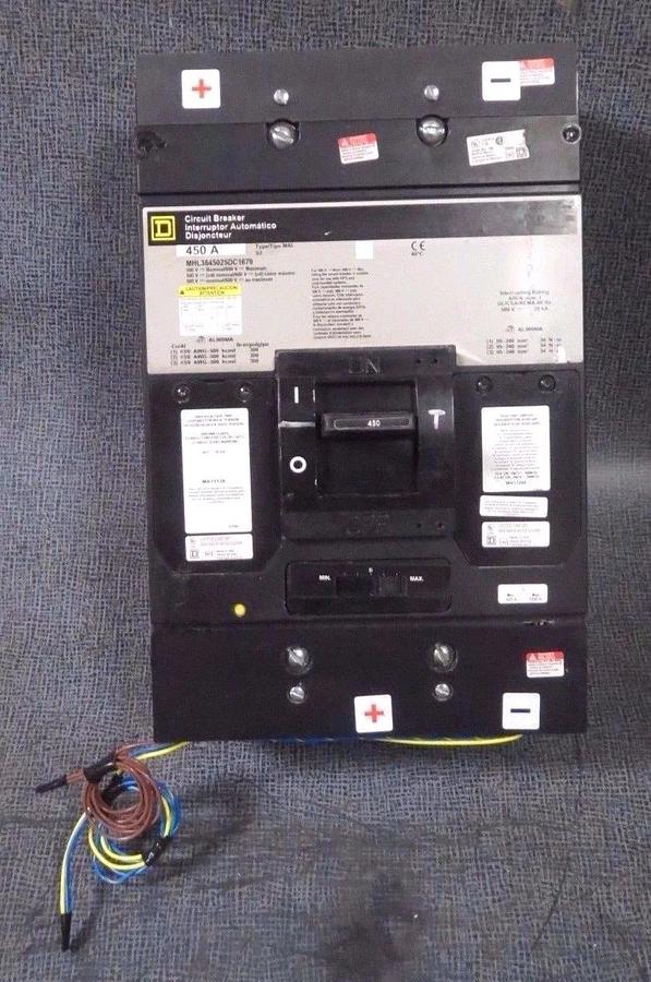 Used SQUARE D CIRCUIT BREAKER 450 AMP 600 V WITH UNDERVOLTAGE TRIP # MHL3645025DC1679