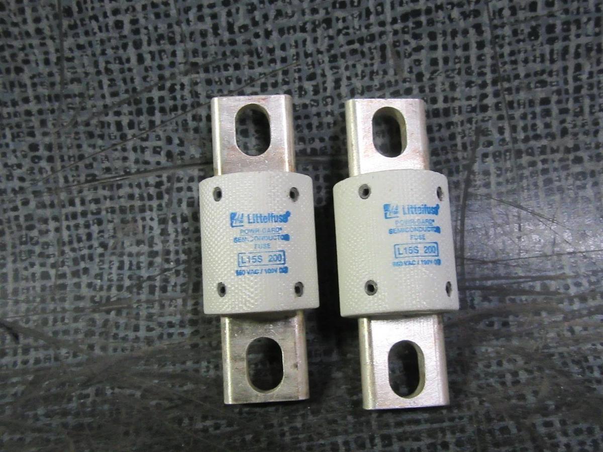 (1) LITTELFUSE SEMI-CONDUCTOR 200A 150 VAC 100 VDC L15S200 NO BOX