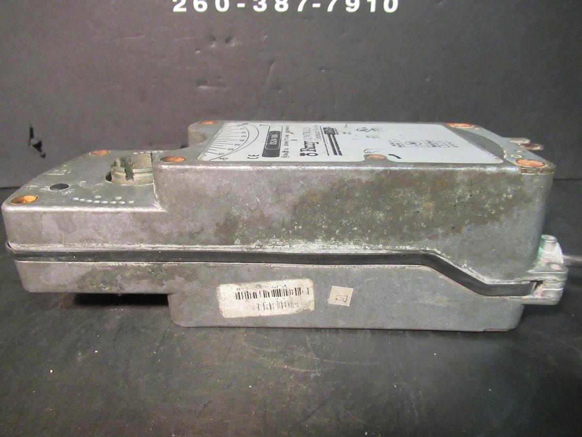 Used BRAY CONTROLS SPRING RETURN DAMPER ACTUATOR DS24-180 24 VOLT 24.6 VA *WARRANTY*