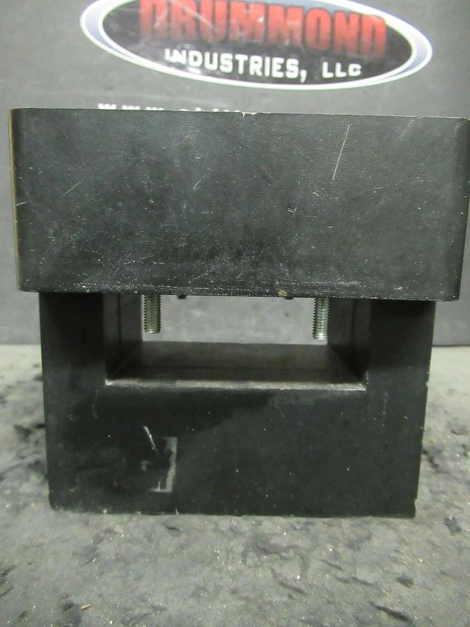 Used MERLIN GERIN NEUTRAL CURRENT SENSOR CT 685 522 A MASTERPACT TRIP 1200 A 685522A