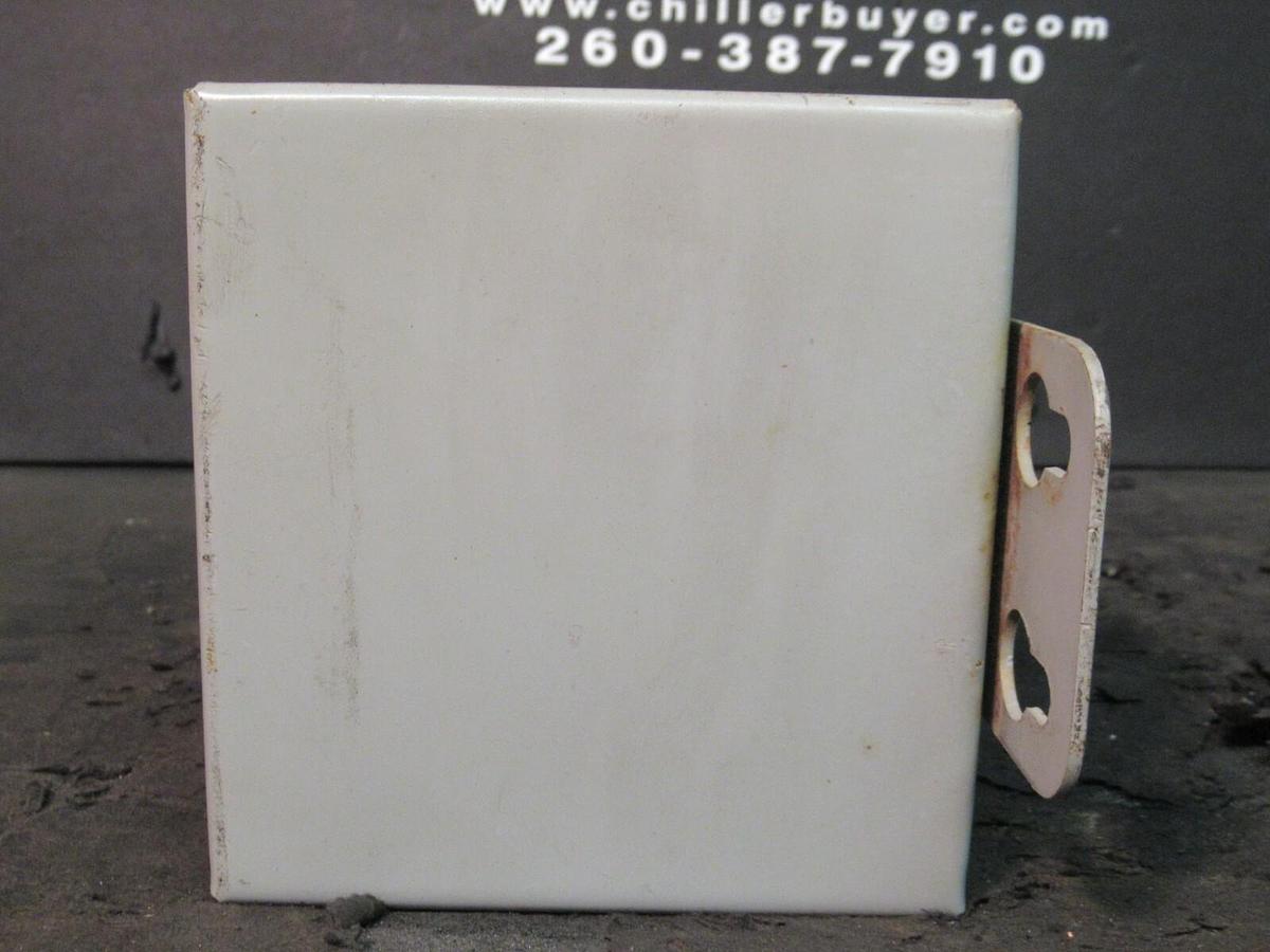 Used 0.5 KVA (1/2) CUTLER HAMMER NEMA 3R TRANSFORMER S52N11S51N 460 VAC 120 / 240 V