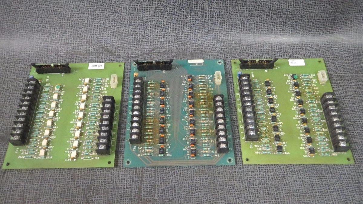 Used (1) YORK CHILLER INTERFACE CIRCUIT BOARD 031-00935D000 ** INCLUDES WARRANTY**