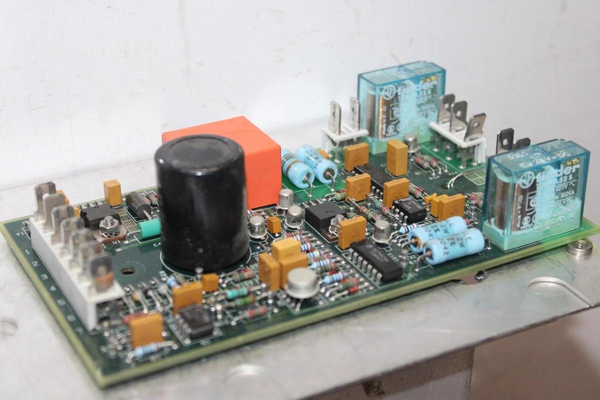 Used SEMIKRON CIRCUIT BOARD L54E2900WU 54-326281 **WARRANTY INCLUDED**