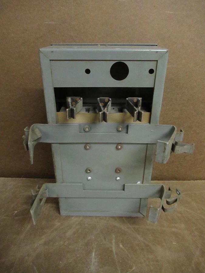 Used WESTINGHOUSE COP 100 AMP 600 VAC FUSIBLE BUSS BUS PLUG STYLE 1720770 TAP SWITCH