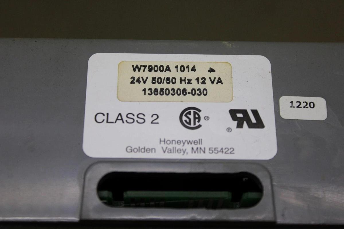 Used TRANE CHILLER CONTROL MODULE W7900A1014 24 VOLT 12 VA **WARRANTY INCLUDED**