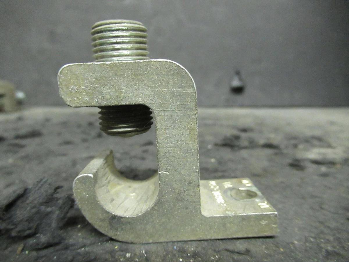 Used (2 QTY) BURNDY BGBL-250 1 BARREL MECHANICAL WIRE CONNECTOR LUG TAP #6 - 250KCMIL