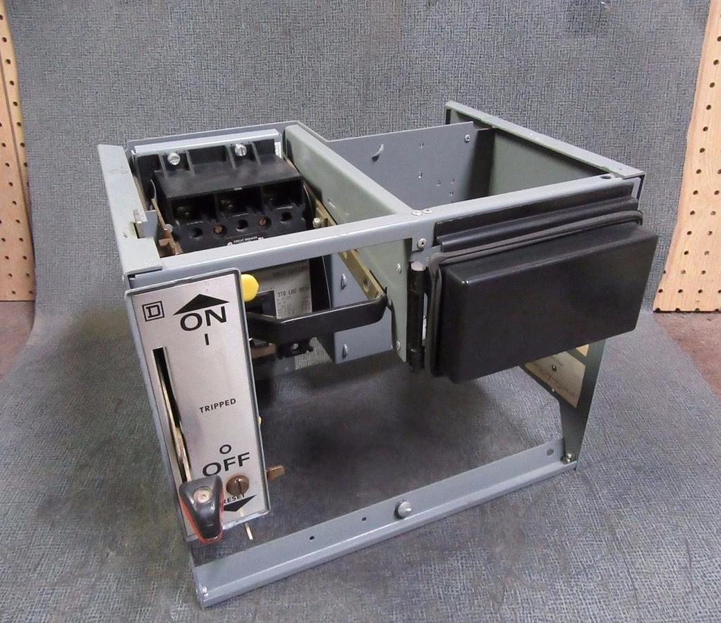 Used SQUARE D MODEL 5 MCC 12" FEEDER BUCKET W/ 7 AMP FHP3600712M FAL3600712M BREAKER