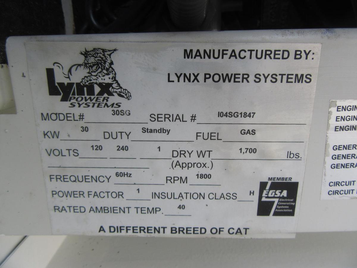 Used 30KW GENERATOR LYNX 120/240V 3.0 GM PSI NAT GAS PROPANE RECONNECTABLE VIDEO 