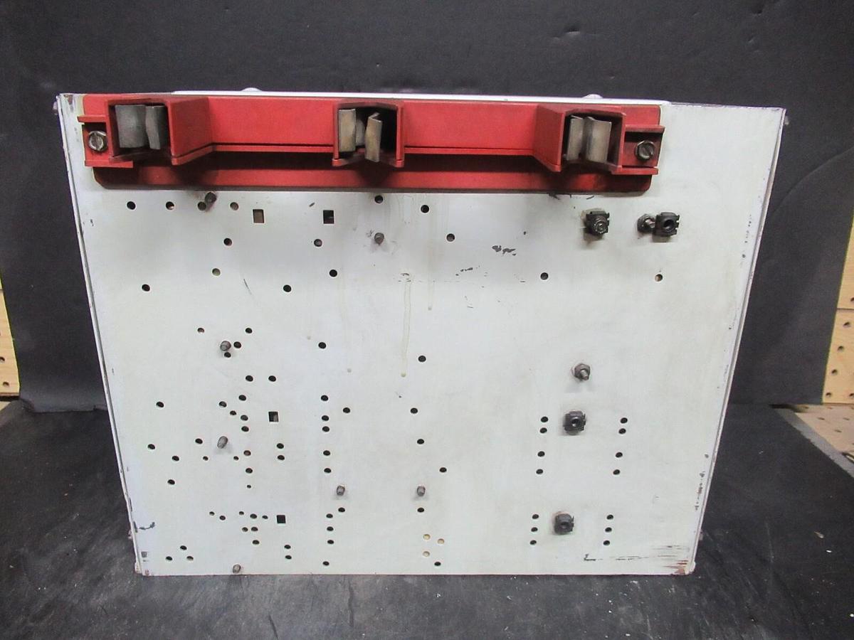 Used CUTLER HAMMER MOTOR STARTER CONTROL BUCKET MODEL: 2100 12" NEMA SIZE 1 7 AMP
