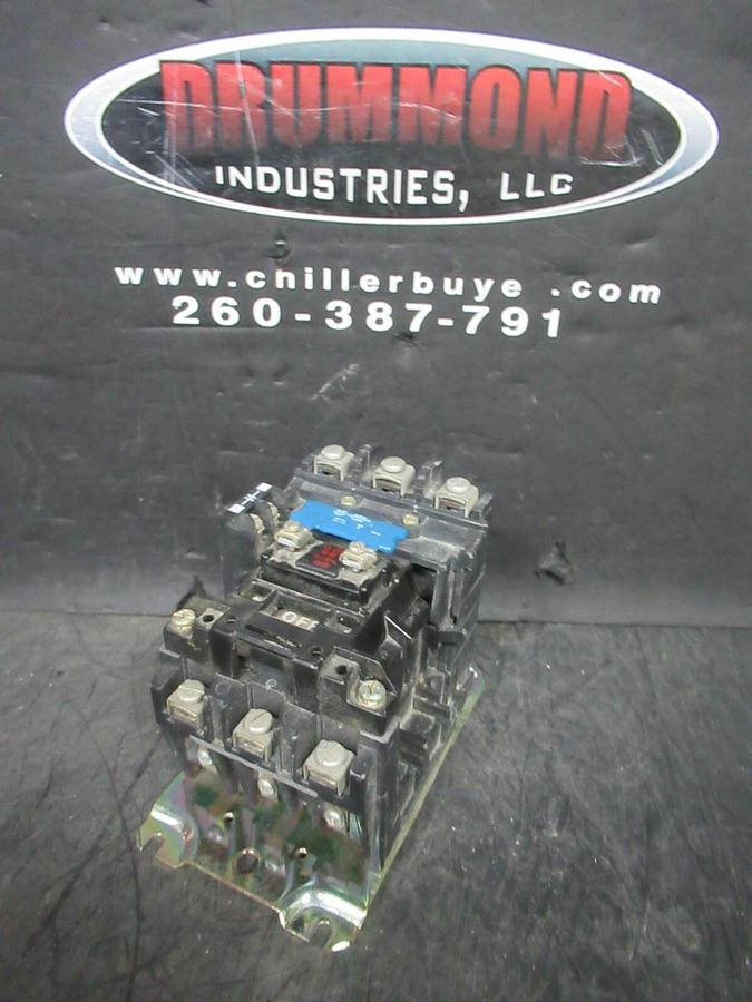 Used ALLEN BRADLEY NEMA 1 CONTACTOR 500F-BOD93 27 AMP 600 VAC 10 HP W/ 599-K04