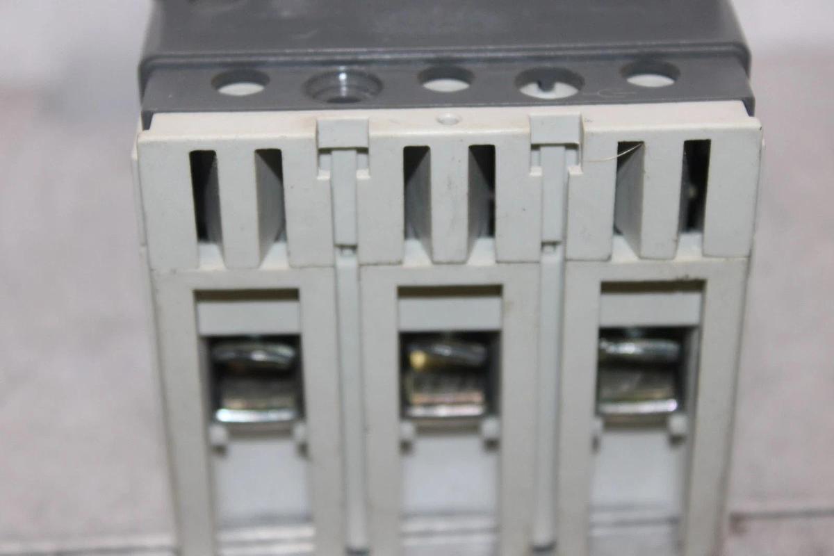 Used ABB CIRCUIT BREAKER T1N100 TMAX 80 AMP 600 VAC 3-POLE **WARRANTY INCLUDED**