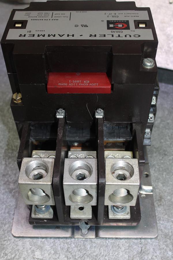 Used CUTLER HAMMER CONTACTOR C32LN3 350 AMP 600 VAC 3-PHASE COIL: 120 VAC