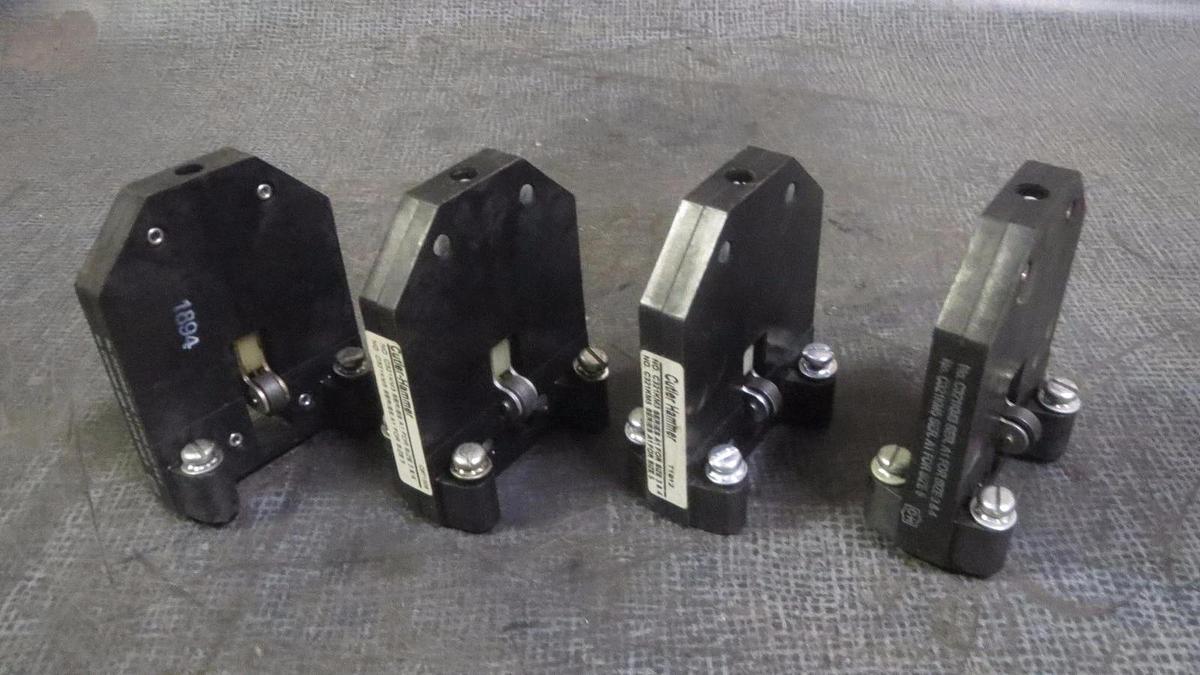 Used (1) CUTLER HAMMER OEM MECHANICAL INTERLOCK FOR SIZE 3, 4, 5 # C321KM3 # C321KM5