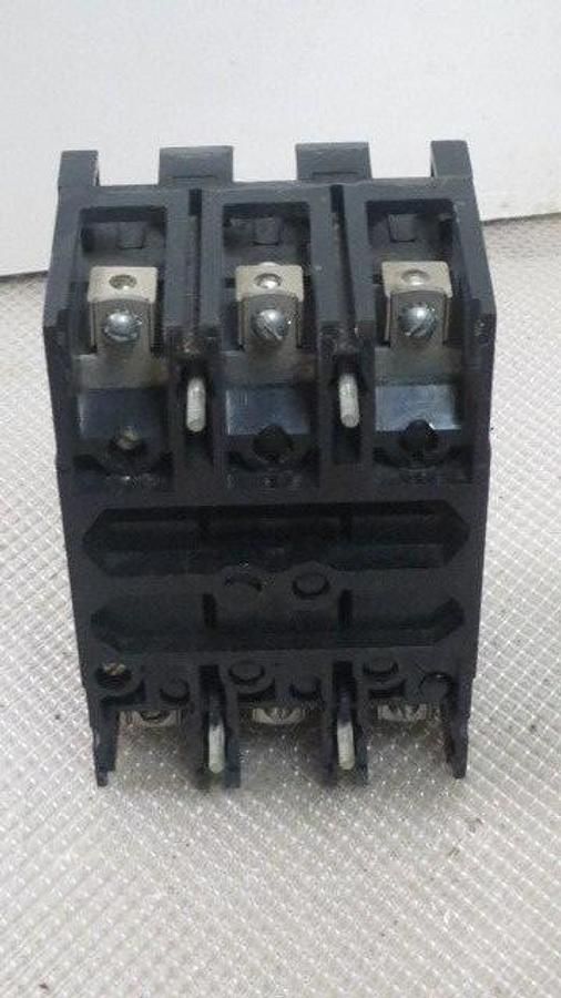 Used CUTLER HAMMER FC BREAKER 15 AMP 600 VAC 3 POLE MODEL: FC3015 **WARRANTY**