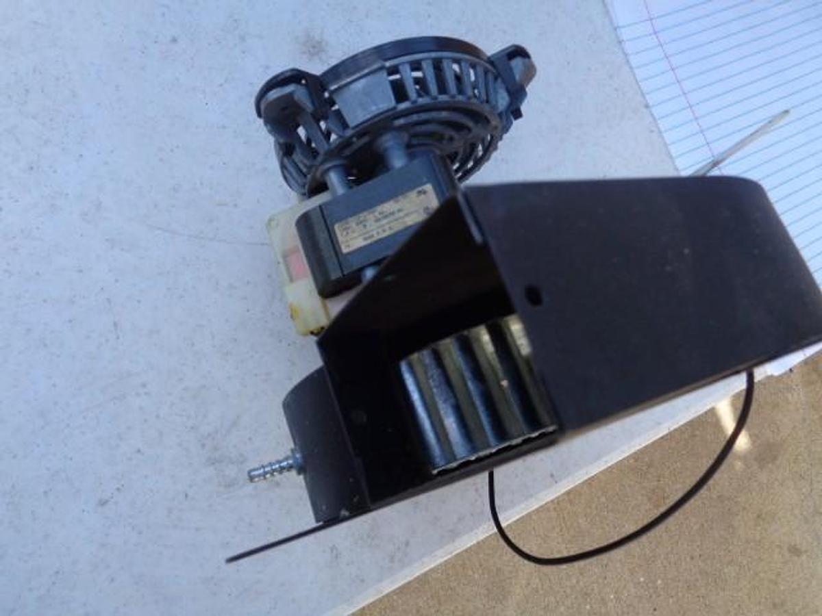 Used CARRIER FURNACE CONTROL BOARD CEPL130438-01 CEBD430-08A HK42FZ013