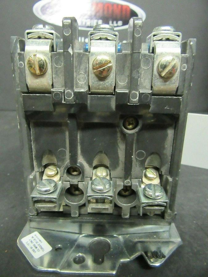 Used ALLEN BRADLEY CONTACTOR 500-B0*930 SER. B NEMA: 1  10 HP  600 VAC  COIL: 120 VAC