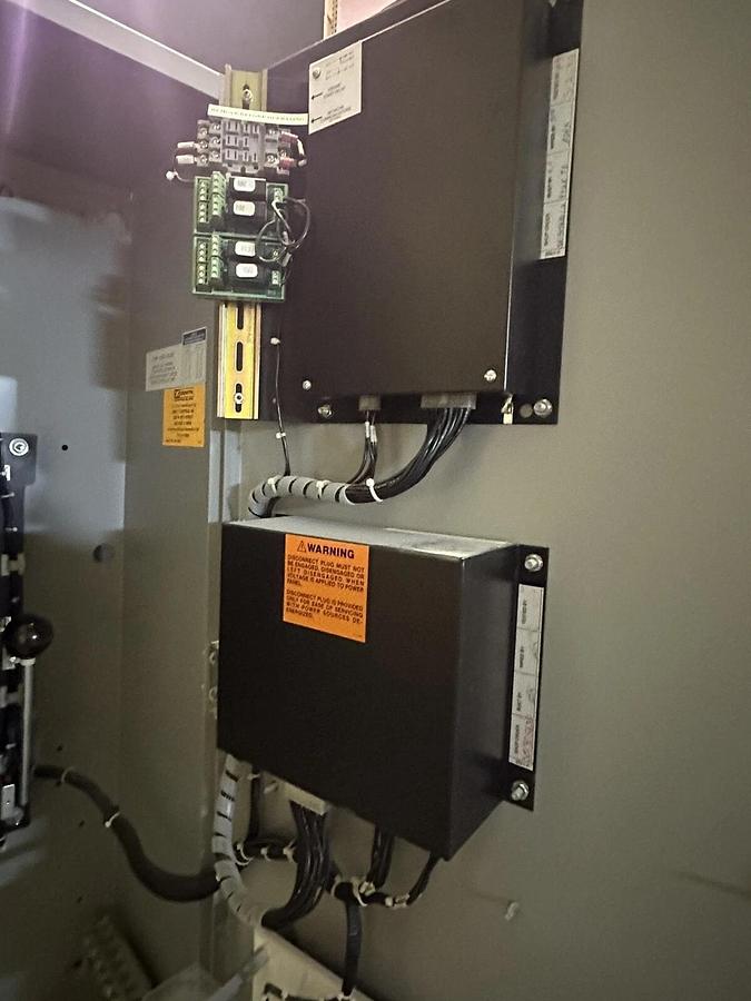 Used 225 AMP AUTOMATIC TRANSFER SWITCH ATS 208/120 VOLT 3 PH 225 A ZENITH ZTSL22EC-4