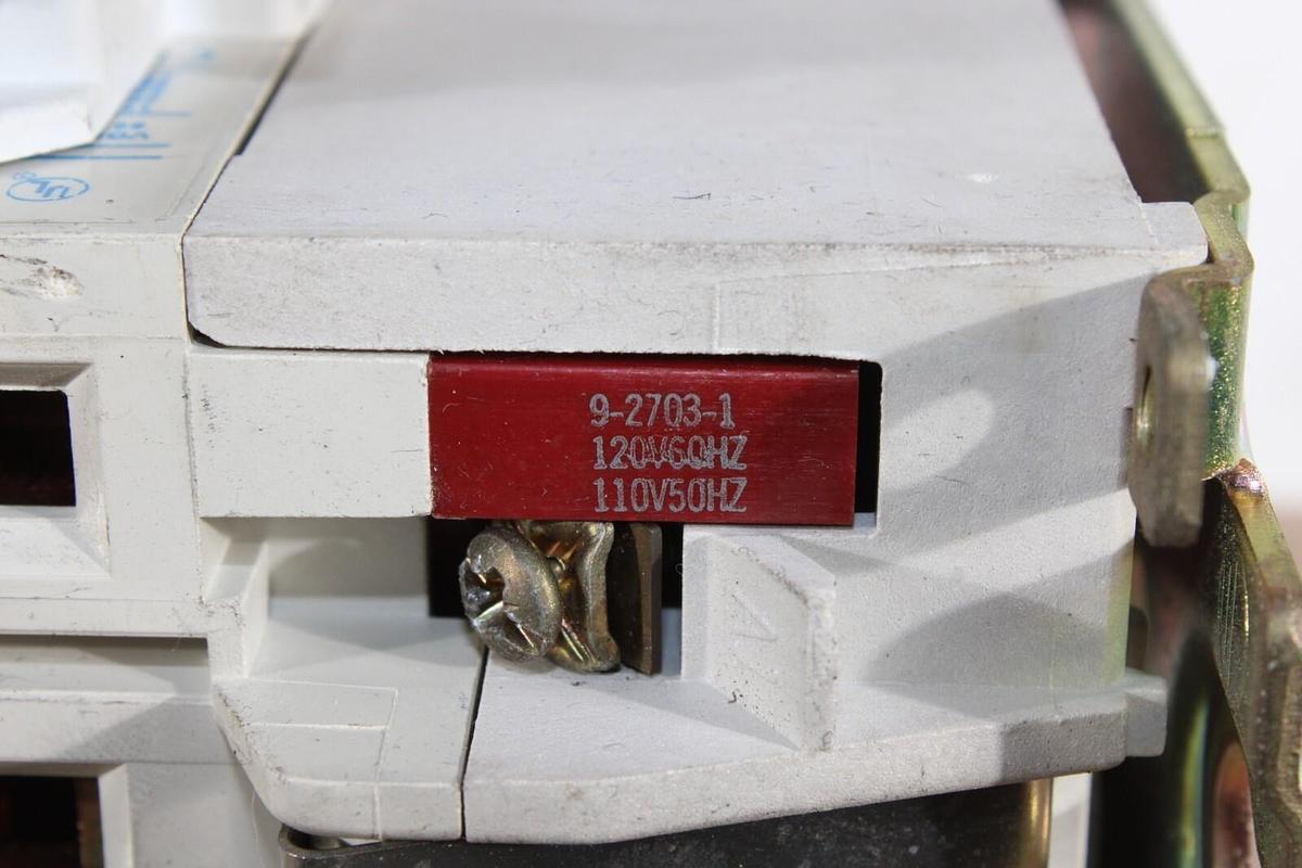 Used CUTLER HAMMER CONTACTOR CN15GN3 NEMA 2 45 AMP 600 VAC 3-POLE 3-PHASE