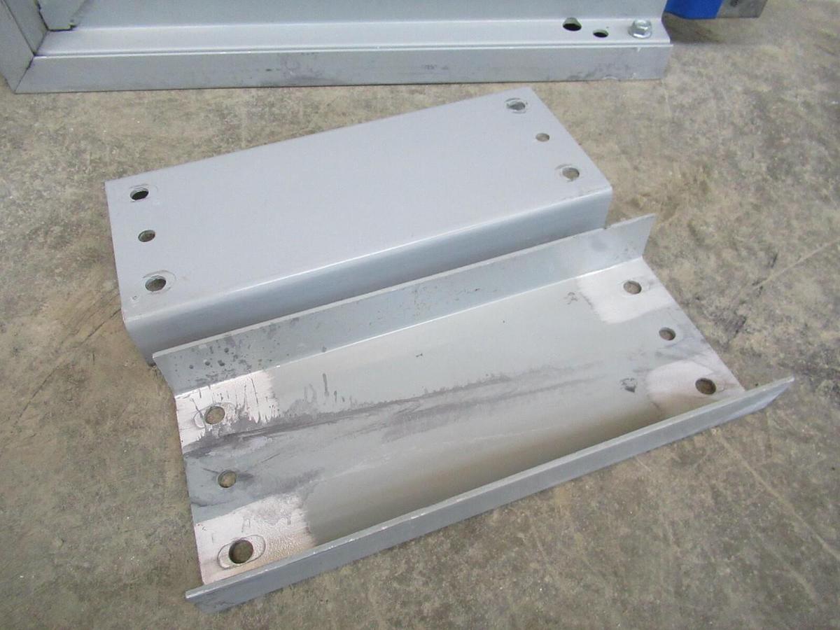 Used 3000 AMP GE SPECTRA SERIES FLATWISE 90° BUSWAY ELBOW 02692867 600 V 3 PH 3 W W/G
