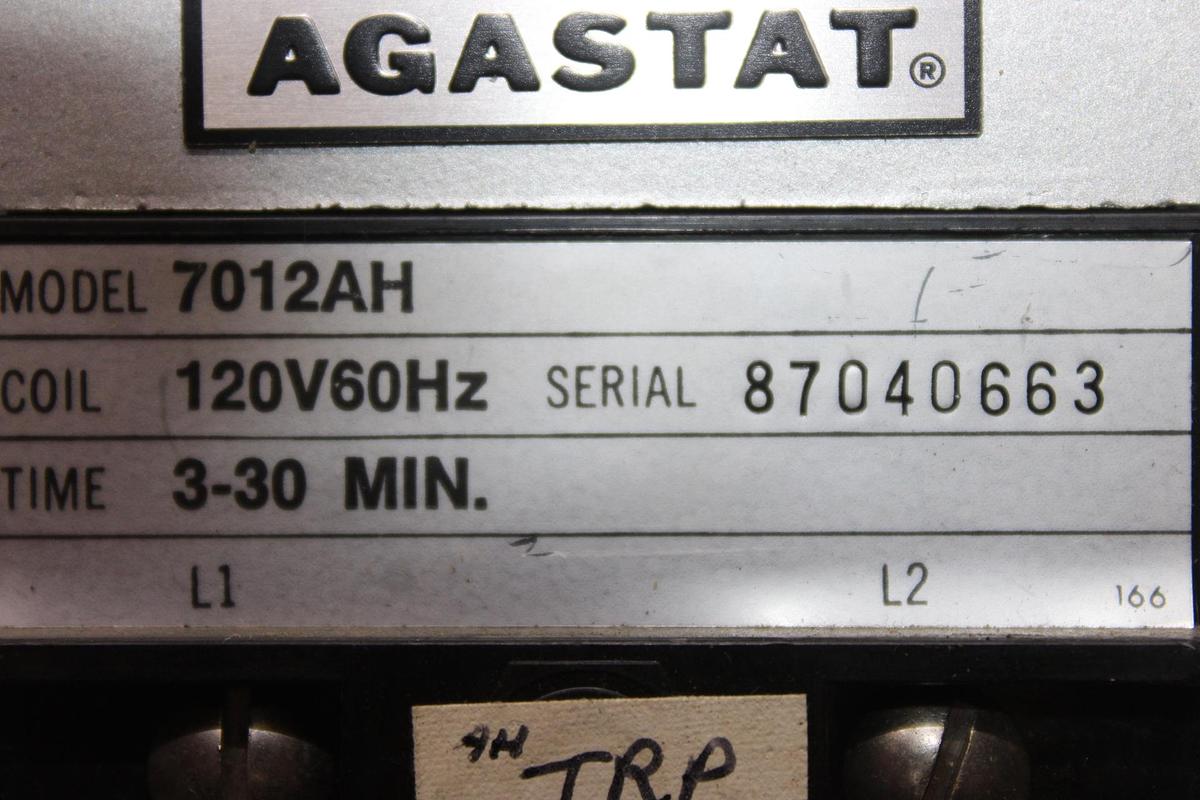 Used AGASTAT TIME DELAY RELAY 7012AK 120 VOLT 1-300 SECOND DELAY