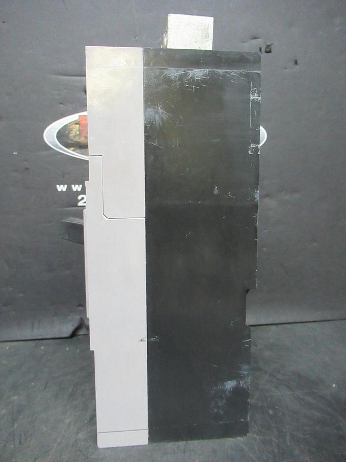 Used SIEMENS SENTRON BREAKER HFXD63B225 225 AMP 600 VAC 3-POLE TYPE: HFXD6