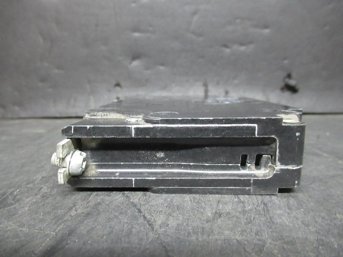 Used SQUARE D SINGLE POLE BREAKER EGB14020 20 AMP 277 VAC **WARRANTY INCLUDED**