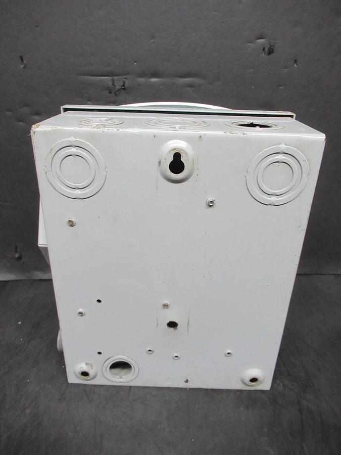 Used GE SAFETY DISCONNECT THN3361 ENCL. TYPE 1 30 AMP 600 VAC 30 HP 3-PHASE 3-POLE